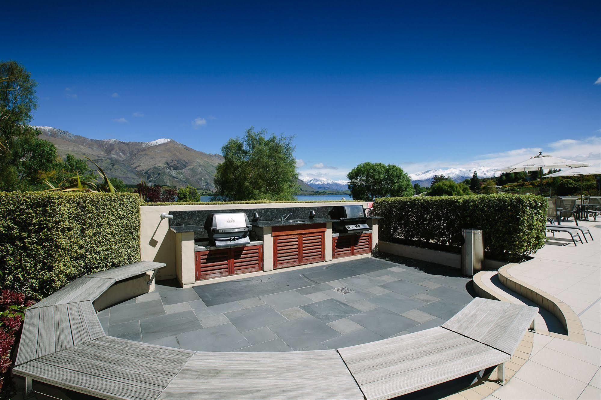 Lakeside Apartments Wanaka Exteriör bild