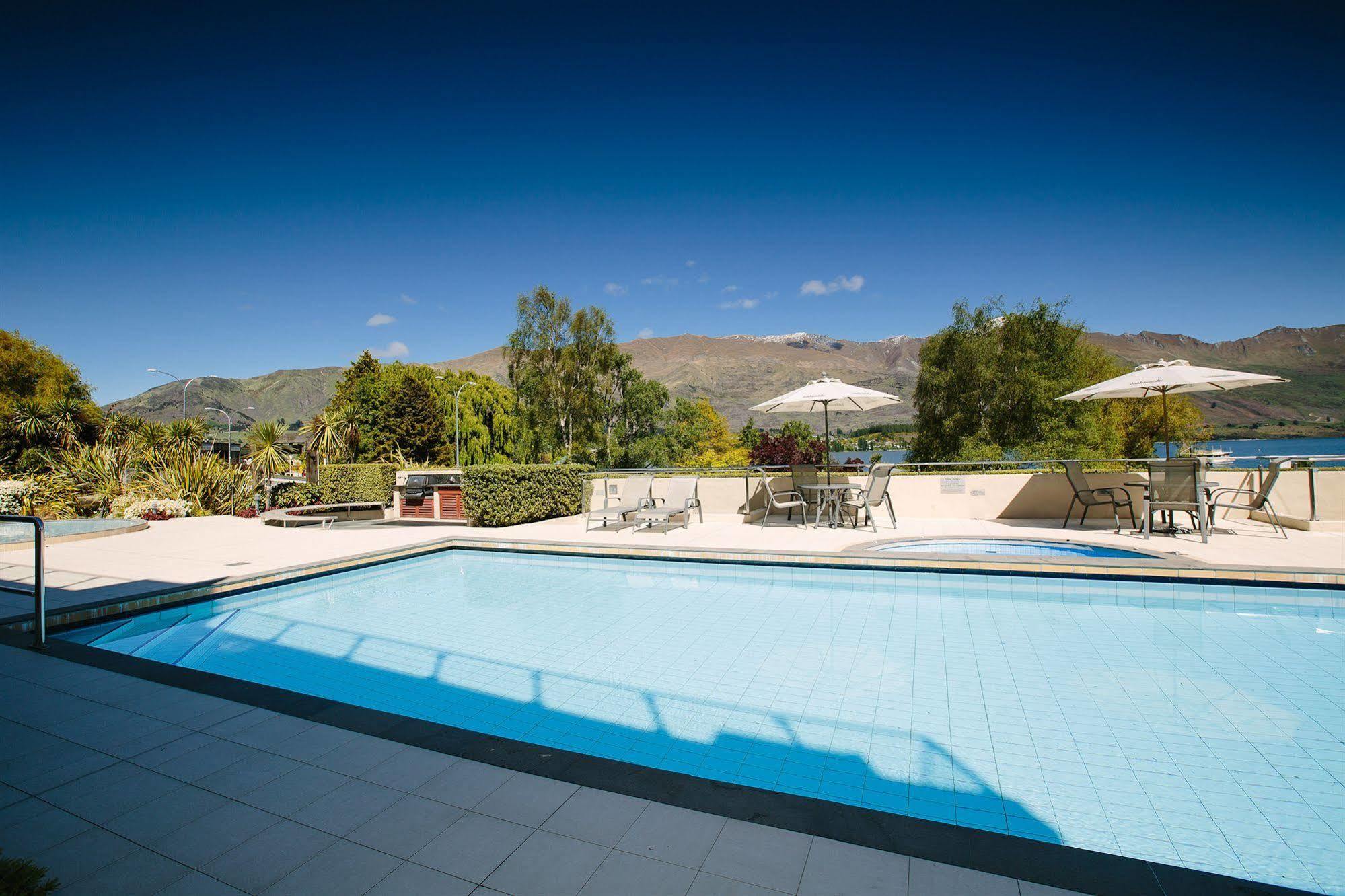 Lakeside Apartments Wanaka Exteriör bild